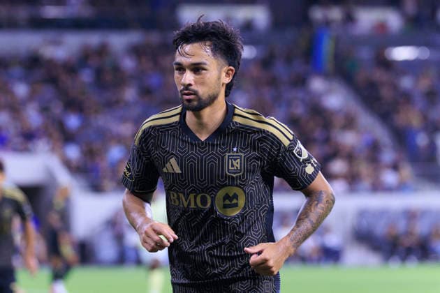 August 22, 2026, Los Angeles, California, USA: Mathieu Choiniere 66 of the Los Angeles Football Club during their regular season MLS, Fussball Herren, USA game against the Portland Timbers FC on Saturday August 22, 2026 at the BMO Stadium in Los Angeles, California. LAFC tie with Timbers, 1-1. ARIANA RUIZ PI Los Angeles USA - ZUMAp124 20260822_zaa_p124_072 Copyright: xArianaxRuizx