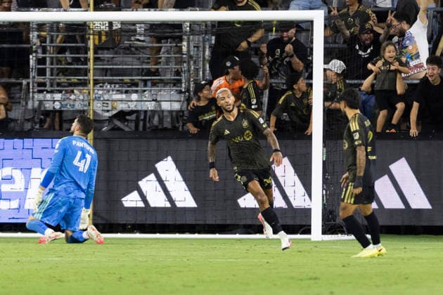 August 22, 2026, Los Angeles, California, United States: Los Angeles FC forward DÃ nis Bouanga (99) celebrates after scoring on Portland Timbers goalkeeper James Pantemis (41) during a MLS, Fussball Herren, USA soccer game. Final scores; LAFC 1:1 Portland Timbers. Los Angeles United States - ZUMAs197 20260822_aaa_s197_440 Copyright: xRingoxChiux