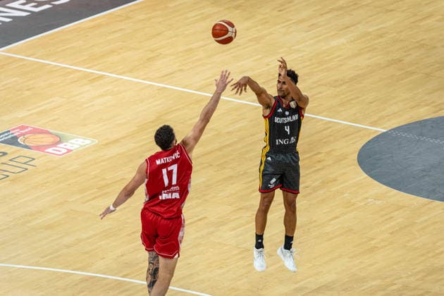 Basketball Hamburg 22.08.2026 Turkish Airlines Supercup 2026 Finale Deutschland (GER) - Kroatien (CRO) Maodo Lo (Deutschland, No.04) Karlo Matkovic (Kroatien, No.17) *** Basketball Hamburg, August 22, 2026 Turkish Airlines Supercup 2026 Final Germany (GER) vs. Croatia (CRO) Maodo Lo (Germany, No. 04) Karlo Matkovic (Croatia, No. 17)