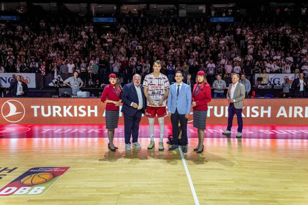 Basketball Hamburg 22.08.2026 Turkish Airlines Supercup 2026 Finale Deutschland (GER) - Kroatien (CRO) Siegerehrung Platz 2 Kroatien *** Basketball Hamburg, August 22, 2026 Turkish Airlines Supercup 2026 Final Germany (GER) vs. Croatia (CRO) Award Ceremony: 2nd Place – Croatia