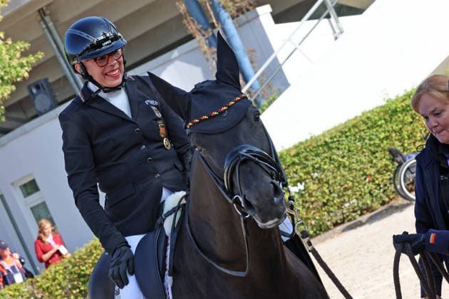 Bronze, 3. Platz , Heidemarie Dresing (GER, Deutschland, Germany) - Grade II - mit Pferd Poesie, FEI Para Dressage World Championship, WM, Weltmeisterschaft Grade II Para Grand Prix Freestyle Individual Final Allianz-Prize, Dressur, FEI Para Dressage World Championship 2026, FEI Para Dressur Weltmeisterschaft Aachen 2026, Para, körperlichen Einschränkungen oder Sehbehinderungen, Fünf Startklassen (Grade I bis V) sorgen für faire Vergleiche je nach Grad der körperlichen Funktionseinschränkung, Die Para-Dressur ist der einzige paralympische Reitsportart, AACHEN - FEI World Championships 2026, Weltfest des Pferdesports, Reitsport Weltmeisterschaft 2026, Aachen 2026, Welcome Home 2026, Aachener Soers, 11. bis 23. August 2026, Reitsport, 23.08.2026, Aachen Aachener Soers Deutschland *** Bronze, 3rd place, Heidemarie Dresing GER, Germany, Grade II with horse Poesie, FEI Para Dressage World Championship Grade II Para Grand Prix Freestyle Individual Final Allianz Prize, Dressage, FEI Para Dressage World Championship 2026, FEI Para Dressage World Championships Aachen 2026, Para, physical limitations or visual impairments, five competition classes (Grades I through V) ensure fair competition based on the degree of physical functional limitation, Para Dressage is the only Paralympic equestrian sport, AACHEN FEI World Championships 2026, World Festival of Equestrian Sports, 2026 Equestrian World Championships, Aachen 2026, Welcome Home 2026, Aachen Soers, August 11–23, 2026, Equestrian Sports, August 23, 2026, Aachen Soers, Germany