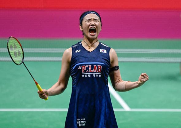 IPA87722828 - New Delhi, India. August 22, 2026. An Se-young (KOR) celebrates after defeating Wang Zhi Yi (CHN) in the women s singles semifinal at the 2026 BWF World Championships at the Indira Gandhi Indoor Stadium in New Delhi  Copyright: xRanjithxKumar IPAxSportx xx 87722828