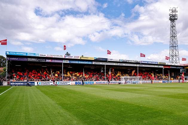 DEVENTER , 23-08-2026 , Stadium De Adelaarshorst , season 2026 2027 , Dutch Eredivisie football . match between Go Ahead Eagles and ADO Den Haag, Picture shows fans of Go Ahead Eagles Go Ahead Eagles - ADO  x205968531x Copyright: