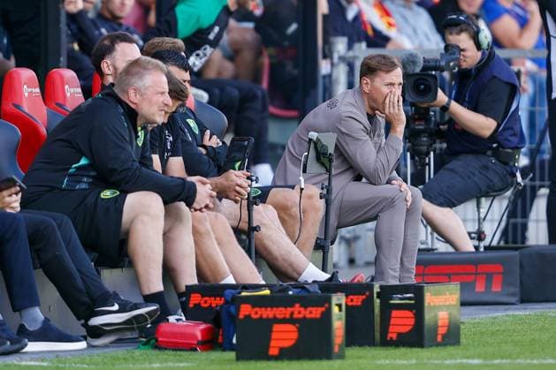 DEVENTER , 23-08-2026 , Stadium De Adelaarshorst , season 2026 2027 , Dutch Eredivisie football . match between Go Ahead Eagles and ADO Den Haag, Picture shows ADO Den Haag coach Robin Peter Go Ahead Eagles - ADO  x205969478x Copyright: