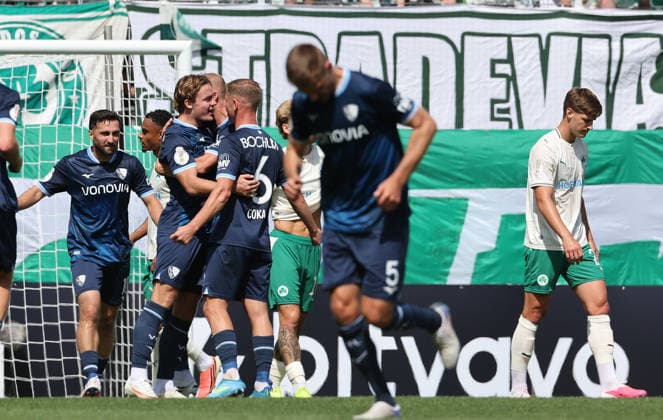 Rasmussen Christian Torjubel 0-1 , DFB Pokal , Greuther Fürth-VfL Bochum , , Fußball , in dem Sportpark Ronhof Stadion in Fürth , Bayern , Deutschland . August 23 , 2026 . Photo by: Davide Elias IPA Photo Pressefoto DENL Copyright: xDavidexEliasx