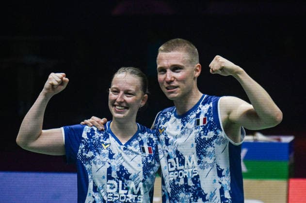 India BWF Championships 2026 France s Thom Gicquel and Delphine Delrue pose for pictures after winning the match against China s Feng Yan Zhe and Huang Dong Ping during the Mixed Doubles Finals of the BWF World Championships 2026 in New Delhi, India, on August 23, 2026. New Delhi Delhi India  Copyright: xKabirxJhangianix originalFilename:jhangiani-indiabwf260823_npk1o.jpg