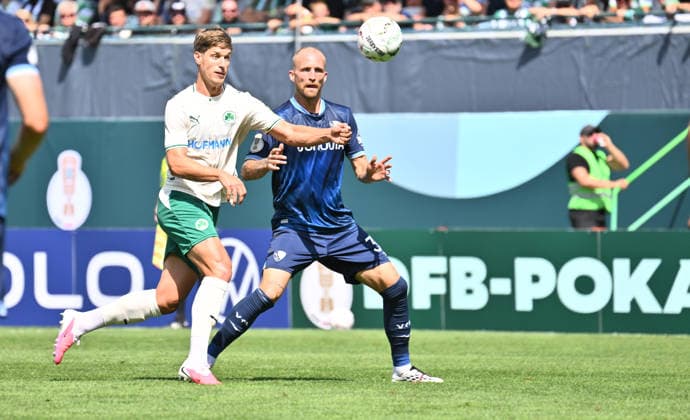23.08.2026 - Fussball - Saison 2026 2027 - DFB Pokal Vereinspokal - 01. Runde: SpVgg Greuther Fürth ( Kleeblatt ) - VfL Bochum - Sportfoto Zink - xwoxzix - regulations prohibit any use of photographs as image sequences and or quasi-video - Krisztian Keresztes (29, SpVgg Greuther Fürth ) Philipp Hofmann (33, VfL Bochum ) *** August 23, 2026 Soccer Season 2026–2027 DFB Cup Club Cup First Round SpVgg Greuther Fürth Kleeblatt vs. VfL Bochum Sports photo by Zink xwoxzix; regulations prohibit any use of photographs as image sequences and or quasi-video. Krisztian Keresztes 29, SpVgg Greuther Fürth Philipp Hofmann 33, VfL Bochum