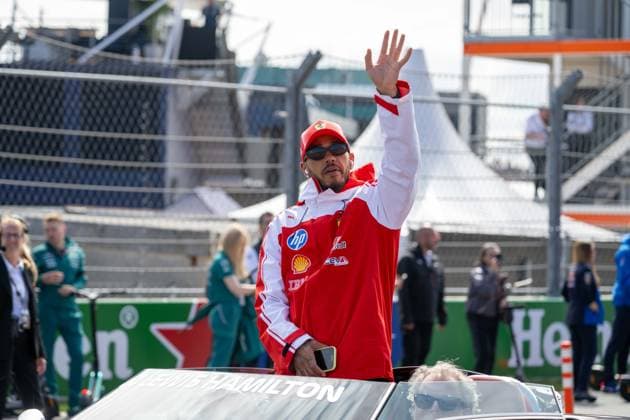Lewis Hamilton 44, Scuderia Ferrari HP, Fahrerparade, Grosser Preis von Netherlands, Motorsport, Herren, Formel 1, 23.08.2026 Zandvoort Niederlande Niederlande *** Lewis Hamilton 44, Scuderia Ferrari HP, Drivers Parade, Dutch Grand Prix, Motorsports, Men, Formula 1, August 23, 2026, Zandvoort, Netherlands, Netherlands Copyright: xkolbert-press MartinxWdziecznyx