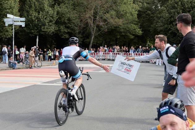 IRONMAN 70.3 Leipzig 2026: Radsegment, Sachsenbrücke Athletinnen und Athleten beim IRONMAN 70.3 Leipzig am 23. August 2026 während beim Radfahren. Der Wettkampf über die Halbdistanz umfasst 1,9 Kilometer Schwimmen, 90 Kilometer Radfahren und 21,1 Kilometer Laufen und ist Teil der internationalen IRONMAN-70.3-Serie. *** IRONMAN 70.3 Leipzig 2026 Cycling Segment, Sachsenbrücke: Athletes at the IRONMAN 70.3 Leipzig on August 23, 2026, during the cycling portion. The half-distance race consists of a 1.9-kilometer swim, a 90-kilometer bike ride, and a 21.1-kilometer run, and is part of the international IRONMAN 70.3 series