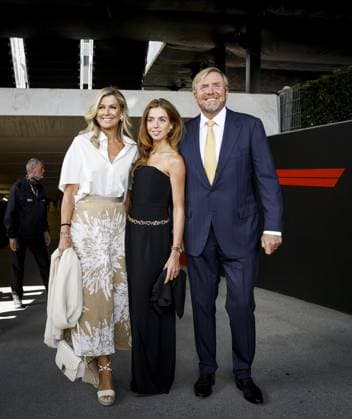 ZANDVOORT - King Willem-Alexander, Queen Maxima and Princess Alexia prior to the F1 Dutch Grand Prix at the Zandvoort Circuit. REMKO DE WAAL ANP xVIxANPxSportx xxANPxIVx 566097431 originalFilename: 566097431.jpg