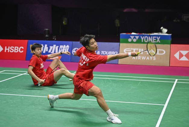 (260823) -- NEW DELHI, Aug. 23, 2026 -- Feng Yanzhe Huang Dongping (R) of China compete during the mixed doubles final match against Thom Gicquel Delphine Delrue of France at BWF World Championships in New Delhi, India, Aug. 23, 2026. ) (SP)INDIA-NEW DELHI-BADMINTON-BWF WORLD CHAMPIONSHIPS-MIXED DOUBLES JavedxDar 