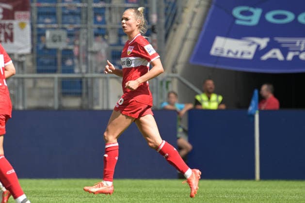 Janina Hechler (VfB Stuttgart 1893 Frauen, 16) GER, TSG 1899 Hoffenheim vs. VFB Stuttgart , Google Pixel Frauen-Bundesliga, 1.Spieltag, Saison 2026 2027, 23.08.2026 DFB DFL regulations prohibit any use of photographs as image sequences and or quasi-video GER, TSG 1899 Hoffenheim vs. VFB Stuttgart , Google Pixel Frauen-Bundesliga, 1.Spieltag, Saison 2026 2027, 23.08.2026 Sinsheim *** Janina Hechler, VfB Stuttgart 1893 Women, 16 GER, TSG 1899 Hoffenheim vs. VfB Stuttgart, Google Pixel Women s Bundesliga, Matchday 1, 2026–2027 Season, August 23, 2026 DFB and DFL regulations prohibit any use of photographs as image sequences and or quasi-video GER, TSG 1899 Hoffenheim vs. VfB Stuttgart, Google Pixel Women s Bundesliga, Matchday 1, 2026–2027 season, August 23, 2026, Sinsheim Copyright: xEibner-Pressefotox EP_TBR