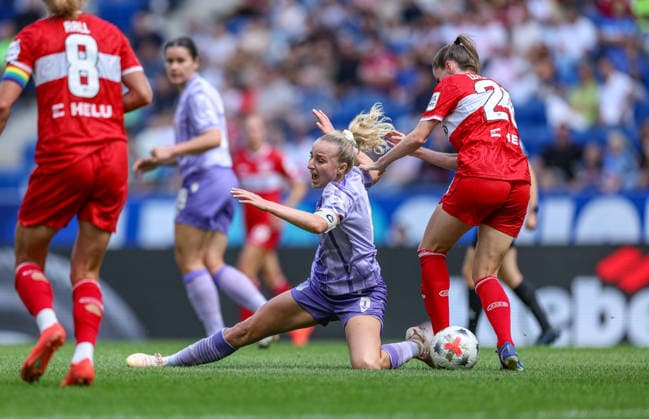 GER, Sinsheim, TSG Hoffenheim vs VfB Stuttgart, Google Pixel Frauen Bundesliga, Fussball, DFB, Spielzeit 2026 2027, 1. Spieltag im Bild v.l.: Vanessa Diehm (TSG Hoffenheim Frauen 6), Reena Wichmann (VfB Stuttgart Frauen 28) DFB DFL REGULATIONS PROHIBIT ANY USE OF PHOTOGRAPHS AS IMAGE SEQUENCES AND OR QUASI-VIDEO, 23.08.2026 *** GER, Sinsheim, TSG Hoffenheim vs. VfB Stuttgart, Google Pixel Women s Bundesliga, Soccer, DFB, 2026–2027 Season, Matchday 1 in Pictures: From left, Vanessa Diehm, TSG Hoffenheim Women s Team No. 6, Reena Wichmann, VfB Stuttgart Women, 28. DFB and DFL regulations prohibit any use of photographs as image sequences and or quasi-video. August 23, 2026 Copyright: HMBxMedia HendrikxHamelau