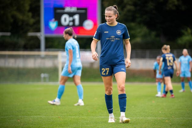 2. Frauen-Bundesliga: FC Viktoria Berlin vs. SG 99 Andernach; Berlin, 23.08.2026 Fußball, 2. Frauen Bundesliga: Malou MUELLER (SG 99 Andernach 27) während des 2. Frauen Bundesliga-Spiels gegen FC Viktoria Berlin am Spieltag 3 zwischen dem FC Viktoria Berlin und SG 99 Andernach am 23. August 2026 im Stadion Lichterfelde, Berlin (Deutschland) DFL REGULATIONS PROHIBIT ANY USE OF PHOTOGRAPHS AS IMAGE SEQUENCES AND OR QUASI-VIDEO. *** Women s Bundesliga 2: FC Viktoria Berlin vs. SG 99 Andernach Berlin, August 23, 2026, Soccer, Women s Bundesliga 2: Malou MUELLER of SG 99 Andernach, number 27, during the Women s Bundesliga 2 match against FC Viktoria Berlin on Matchday 3 between FC Viktoria Berlin and SG 99 Andernach on August 23, 2026, at Lichterfelde Stadium, Berlin, Germany. DFL regulations prohibit any use of photographs as image sequences and or quasi-video. Copyright: xBEAUTIFULxSPORTS Kuehnx