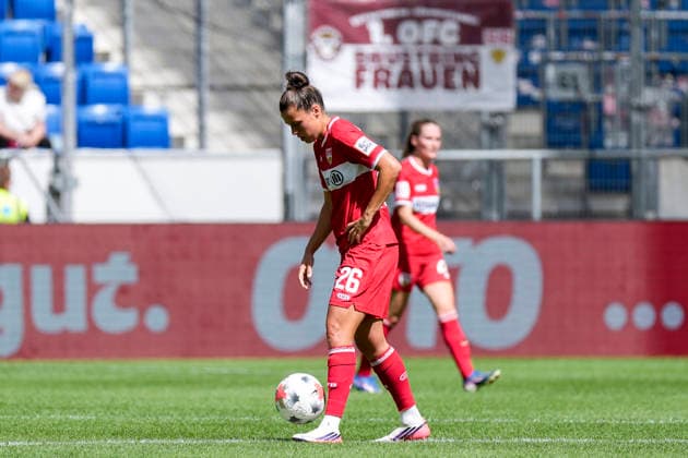 v.li.: Nicole Billa (VfB, 26), Reena Wichmann (VfB, 28), Spielerinnen vom VfB Stuttgart, enttäuscht schauend, Enttäuschung, Frustration, disappointed, pessimistisch, nach dem Gegentor zum 1:0, Action, Aktion, Spielszene, 23.08.2026, Sinsheim (Deutschland), Fussball, Google Pixel Frauen-Bundesliga, TSG 1899 Hoffenheim - VfB Stuttgart, DFB DFL REGULATIONS PROHIBIT ANY USE OF PHOTOGRAPHS AS IMAGE SEQUENCES AND OR QUASI-VIDEO. *** From left: Nicole Billa (VfB), 26, Reena Wichmann VfB, 28, VfB Stuttgart players looking disappointed, disappointment, frustration, pessimistic, after conceding the 1-0 goal, action, game scene, August 23, 2026, Sinsheim, Germany, soccer, Google Pixel Women’s Bundesliga, TSG 1899 Hoffenheim vs. VfB Stuttgart, DFB and DFL regulations prohibit any use of photographs as image sequences and or quasi-video xozx