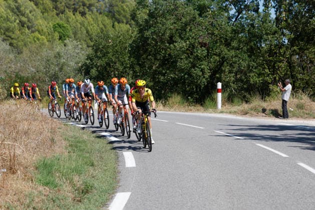 The pack competes in the second stage of La Vuelta a Espana cycling tour, between Monaco and French town of Manosque covering 214.3 km. Second stage of La Vuelta cycling tour !ACHTUNG: NUR REDAKTIONELLE NUTZUNG!  Copyright: xJavierxLizonx GRAF3606 20260823-55021208152_1