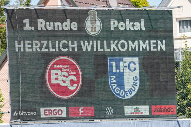 DFB-Pokal: Bahlinger SC vs 1. FC Magdeburg, 22.08.2026 Anzeigetafel vor dem Spiel DFB-Pokal: Bahlinger SC vs 1. FC Magdeburg, Kaiserstuhlstadion, 22.08.2026 DFB DFL REGULATIONS PROHIBIT ANY USE OF PHOTOGRAPHS AS IMAGE SEQUENCES AND OR QUASI-VIDEO. *** DFB Cup: Bahlinger SC vs. 1 FC Magdeburg, August 22, 2026 Scoreboard before the game: DFB Cup: Bahlinger SC vs. 1 FC Magdeburg, Kaiserstuhlstadion, August 22, 2026 DFB and DFL regulations prohibit any use of photographs as image sequences and or quasi-video Copyright: xBEAUTIFULxSPORTS Boscox