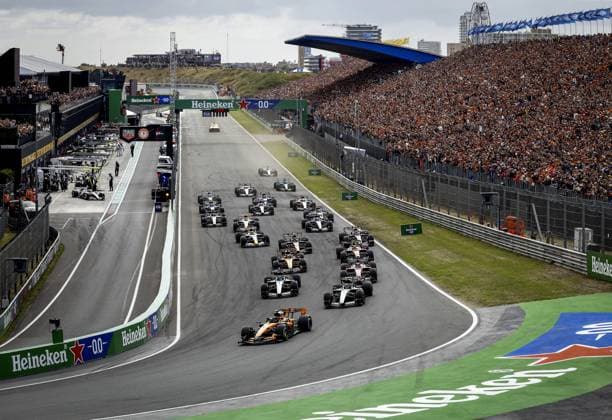 ZANDVOORT - The start of the F1 Dutch Grand Prix at the Zandvoort Circuit. SANDER KONING ANP xVIxANPxSportx xxANPxIVx 566100940 originalFilename: 566100940.jpg