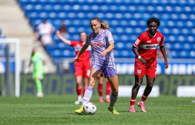 GER, Sinsheim, TSG Hoffenheim vs VfB Stuttgart, Google Pixel Frauen Bundesliga, Fussball, DFB, Spielzeit 2026 2027, 1. Spieltag im Bild v.l.: Lisann Kaut (TSG Hoffenheim Frauen 4), Mira Arouna (VfB Stuttgart Frauen 21) DFB DFL REGULATIONS PROHIBIT ANY USE OF PHOTOGRAPHS AS IMAGE SEQUENCES AND OR QUASI-VIDEO, 23.08.2026 *** GER, Sinsheim, TSG Hoffenheim vs. VfB Stuttgart, Google Pixel Women s Bundesliga, Soccer, DFB, 2026–2027 Season, Matchday 1 in pictures (from left): Lisann Kaut, TSG Hoffenheim Women s 4, Mira Arouna, VfB Stuttgart Women’s 21. DFB and DFL regulations prohibit any use of photographs as image sequences and or quasi-video. August 23, 2026 Copyright: HMBxMedia HendrikxHamelau