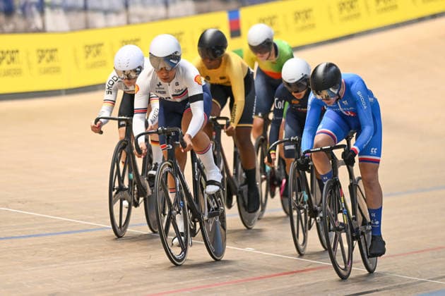 2026 UCI Junior Track World Championships Picture by Mathew Wells SWpix.com - 22 08 2026 - Cycling - 2026 UCI Junior Track World Championships - Heusden-Zolder, Flanders, Belgium - Women Keirin Round 2 - Eve James of Great Britain, KristÃ½na KÅ™upalova of Czechia Copyright: x xSWpix.comx(t axPhotographyxHubxLtd)xMathewxWells SWpix.comx SWP-3030-19164