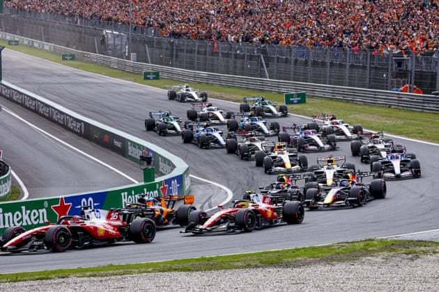 ZANDVOORT - first lap of Turn 1, Charles Leclerc from Monaco and driver for Scuderia Ferrari HP, Oscar Piastri from Australia and driver for McLaren Formula 1 Team, Lewis Hamilton from Great Britain and driver for Scuderia Ferrari HP, Max Verstappen from the Netherlands and driver for Oracle Red Bull Racing, Liam Lawson from New Zealand and driver for Oracle Red Bull Racing, Arvid Lindblad from Great Britain and driver for Visa Cash App Racing Bulls Formula 1 Team, Pierre Gasly from France and driver for BWT Alpine Formula 1 Team during the Formula 1 Heineken Dutch Grand Prix at Circuit Zandvoort on 23 August 2026 in Zandvoort, the Netherlands. MARCEL TER BALS ANP xVIxANPxSportx xMarcelxterxBalsxIVx 566101555 originalFilename: 566101555.jpg