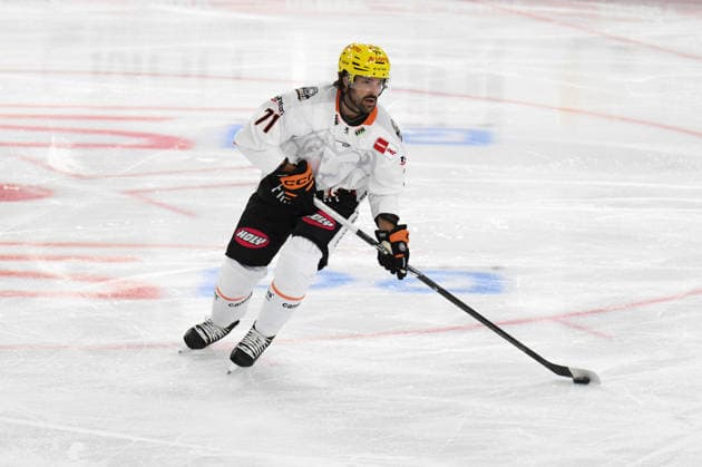 Nuernberg Ice Tigers vs. Loewen Frankfurt, Eishockey, Deutsche Eishockey Liga, Penny DEL, Vorbereitungsspiel, Gaeuboden Cup, Saison 2026 2027 am 23.08.2026 Linus Froeberg (Loewen Frankfurt), Eishockey Herren, Deutsche Eishockey Liga, Penny DEL, Vorbereitungsspiel, Gaeuboden Cup, Saison 2026 2027 am 23.08.2026 im Eisstadion am Pulverturm, Nuernberg Ice Tigers (blau) gegen Loewen Frankfurt (weiss) *** Nuremberg Ice Tigers vs. Löwen Frankfurt, Ice Hockey, German Ice Hockey League, Penny DEL, Preseason Game, Gaeuboden Cup, 2026–2027 Season on August 23, 2026, Linus Froeberg, Löwen Frankfurt, Men s Ice Hockey, German Ice Hockey League, Penny DEL, Preseason Game, Gaeuboden Cup, 2026–2027 Season on August 23, 2026, at the Eisstadion am Pulverturm, Nuremberg Ice Tigers (blue) vs. Löwen Frankfurt (white)