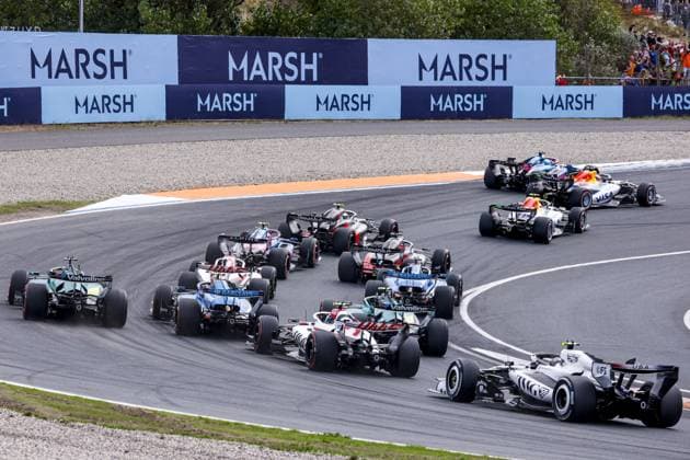 ZANDVOORT - first lap, turn 1 during the Formula 1 Heineken Dutch Grand Prix at Circuit Zandvoort on 23 August 2026 in Zandvoort, the Netherlands. MARCEL TER BALS ANP xVIxANPxSportx xMarcelxterxBalsxIVx 566101772 originalFilename: 566101772.jpg