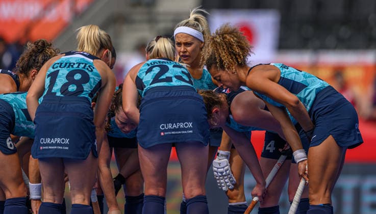 Day Nine England huddle before a short corner during the Pool G match against Japan in the 2026 FIH Hockey World Cup at Wagener Stadium, Amstelveen 23 08 2026 UK Newspapers OUT Copyright: xGraemexWilcocksonx FIL-23821-0021