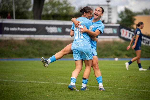 2. Frauen-Bundesliga: FC Viktoria Berlin vs. SG 99 Andernach; Berlin, 23.08.2026 Fußball, 2. Frauen Bundesliga: Senanur YAVUZ (Viktoria Berlin 30) und Leyila AYDIN (Viktoria Berlin 47) Jubeln über Treffer, während des 2. Frauen Bundesliga-Spiels gegen SG 99 Andernach am Spieltag 3 zwischen dem FC Viktoria Berlin und SG 99 Andernach am 23. August 2026 im Stadion Lichterfelde, Berlin (Deutschland) DFL REGULATIONS PROHIBIT ANY USE OF PHOTOGRAPHS AS IMAGE SEQUENCES AND OR QUASI-VIDEO. *** Women s Bundesliga 2: FC Viktoria Berlin vs. SG 99 Andernach Berlin, August 23, 2026; Soccer; Women s Bundesliga 2: Senanur YAVUZ (Viktoria Berlin, 30) and Leyila AYDIN (Viktoria Berlin, 47) celebrate a goal, during the Women s Bundesliga 2 match against SG 99 Andernach on Matchday 3 between FC Viktoria Berlin and SG 99 Andernach on August 23, 2026, at Lichterfelde Stadium, Berlin, Germany. DFL regulations prohibit any use of photographs as image sequences and or quasi-video. Copyright: xBEAUTIFULxSPORTS Kuehnx