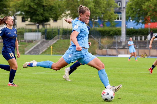 2026-08-23 ,FC Viktoria - SG 99 Andernach, Frauen, 2. Bundesliga, 3.Spieltag, Stadion Lichterfelde Christin Meyer (FC Viktoria Berlin, 09) kurz vor dem Schuss Berlin Berlin Germany *** August 23, 2026, FC Viktoria SG 99 Andernach, Women, 2nd Bundesliga, Matchday 3, Lichterfelde Stadium, Christin Meyer, FC Viktoria Berlin, 09, just before the shot, Berlin, Berlin, Germany