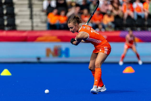 FIH Hockey World Cup: Netherlands Women v China AMSTELVEEN, NL - AUGUST 23: Marijn Veen of Netherlands Women during the FIH Hockey World Cup match between Netherlands Women and China at Wagener Stadion on August 23, 2026 in Amstelveen, Netherlands. Amstelveen Wagener Stadion Netherlands Content not available for redistribution in The Netherlands directly or indirectly through any third parties. Copyright: xMarcelxvanxPlateringenx