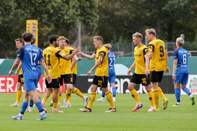 23.08.2026, xgrfx, Fussball DFB Pokal 1.Runde, SV Westfalia Rhynern - Dynamo Dresden v.l. Tor, Niklas Hauptmann zum 0:2 (Dynamo Dresden) (DFL DFB REGULATIONS PROHIBIT ANY USE OF PHOTOGRAPHS as IMAGE SEQUENCES and or QUASI-VIDEO) Münster *** August 23, 2026, xgrfx, Soccer, DFB Cup 1st Round, SV Westfalia Rhynern vs. Dynamo Dresden, goal, Niklas Hauptmann scores the 0–2 goal for Dynamo Dresden. DFL and DFB regulations prohibit any use of photographs as image sequences and or quasi-video. Münster