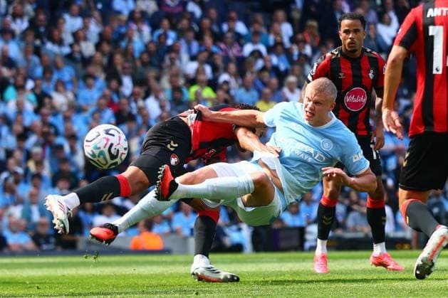 Erling Haaland of Manchester City attempts a shot on goal Manchester City v AFC Bournemouth, Premier League Football, Football, Etihad Stadium, Manchester, UK - 23 Aug 2026Manchester Etihad Stadium United Kingdom EDITORIAL USE ONLY No use with unauthorised audio, video, data, fixture lists, club league logos or live services. Online in-match use limited to 120 images, no video emulation. No use in betting, games or single club league player publications.  Copyright: xPaulxCurrie Shutterstockx 17112312aq