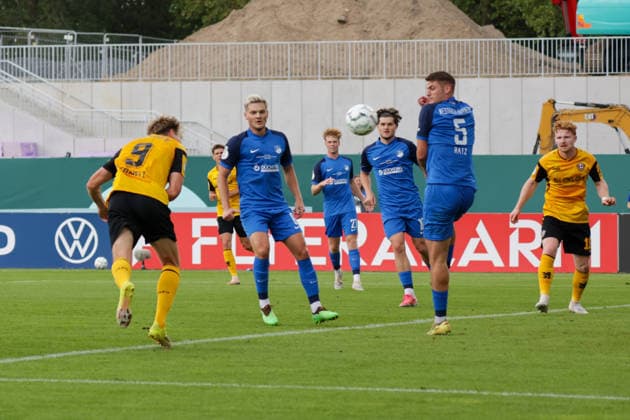 23.08.2026, xgrfx, Fussball DFB Pokal 1.Runde, SV Westfalia Rhynern - Dynamo Dresden v.l. Tor, Vincent Vermeij zum 0:3 (Dynamo Dresden) (DFL DFB REGULATIONS PROHIBIT ANY USE OF PHOTOGRAPHS as IMAGE SEQUENCES and or QUASI-VIDEO) Münster *** August 23, 2026, xgrfx, Soccer, DFB Cup 1st Round, SV Westfalia Rhynern vs. Dynamo Dresden, goal, Vincent Vermeij on the 0–3 Dynamo Dresden DFL DFB REGULATIONS PROHIBIT ANY USE OF PHOTOGRAPHS AS IMAGE SEQUENCES AND OR QUASI-VIDEO Münster
