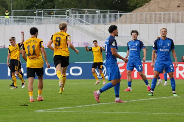 23.08.2026, xgrfx, Fussball DFB Pokal 1.Runde, SV Westfalia Rhynern - Dynamo Dresden v.l. Tor, Vincent Vermeij zum 0:3 (Dynamo Dresden) (DFL DFB REGULATIONS PROHIBIT ANY USE OF PHOTOGRAPHS as IMAGE SEQUENCES and or QUASI-VIDEO) Münster *** August 23, 2026, xgrfx, Soccer, DFB Cup 1st Round, SV Westfalia Rhynern vs. Dynamo Dresden, goal, Vincent Vermeij on the 0–3 Dynamo Dresden DFL DFB REGULATIONS PROHIBIT ANY USE OF PHOTOGRAPHS AS IMAGE SEQUENCES AND OR QUASI-VIDEO Münster