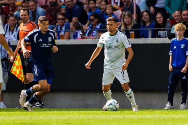 MAINZ, GERMANY - AUGUST 23: Kevin Stoeger (Stöger, Borussia Moenchengladbach, 7) during the first-round match between TSV Schott Mainz vs. Borussia Moenchengladbach at MEWA Arena of the German Cup on August 23, 2026 in Mainz, Germany. DFL REGULATIONS PROHIBIT ANY USE OF PHOTOGRAPHS AS IMAGE SEQUENCES AND OR QUASI-VIDEO. Rhineland-Palatinate Germany Copyright: xStephanxHahnex