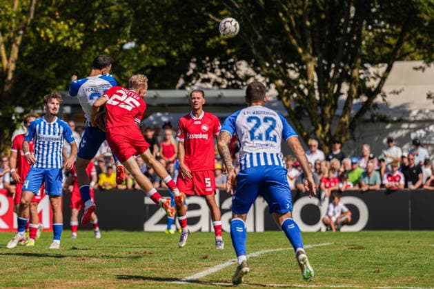DFB-Pokal: Bahlinger SC vs 1. FC Magdeburg, 22.08.2026 Falko Michel (1. FC Magdeburg, 21) mit seinem Kopfball zum 0:2 DFB-Pokal: Bahlinger SC vs 1. FC Magdeburg, Kaiserstuhlstadion, 22.08.2026 DFB DFL REGULATIONS PROHIBIT ANY USE OF PHOTOGRAPHS AS IMAGE SEQUENCES AND OR QUASI-VIDEO. *** DFB Cup: Bahlinger SC vs. 1. FC Magdeburg, August 22, 2026. Falko Michel of 1. FC Magdeburg, No. 21, scores with a header to make it 0–2. DFB Cup: Bahlinger SC vs. 1. FC Magdeburg, Kaiserstuhlstadion, August 22, 2026 DFB and DFL regulations prohibit any use of photographs as image sequences and or quasi-video Copyright: xBEAUTIFULxSPORTS Boscox