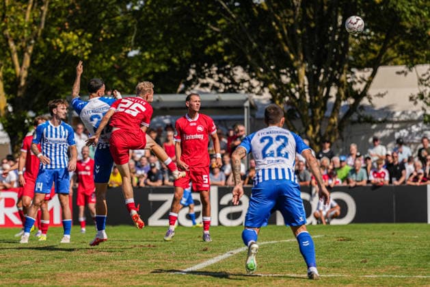 DFB-Pokal: Bahlinger SC vs 1. FC Magdeburg, 22.08.2026 Falko Michel (1. FC Magdeburg, 21) mit seinem Kopfball zum 0:2 DFB-Pokal: Bahlinger SC vs 1. FC Magdeburg, Kaiserstuhlstadion, 22.08.2026 DFB DFL REGULATIONS PROHIBIT ANY USE OF PHOTOGRAPHS AS IMAGE SEQUENCES AND OR QUASI-VIDEO. *** DFB Cup: Bahlinger SC vs. 1. FC Magdeburg, August 22, 2026—Falko Michel of 1. FC Magdeburg scored the 0–2 goal with a header on August 21. DFB Cup: Bahlinger SC vs. 1. FC Magdeburg, Kaiserstuhlstadion, August 22, 2026 DFB and DFL regulations prohibit any use of photographs as image sequences and or quasi-video Copyright: xBEAUTIFULxSPORTS Boscox