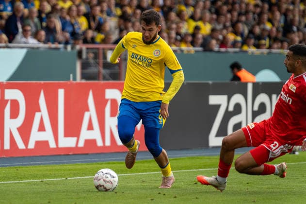 Deutschland: Fussball DFB-Pokal, 1. Runde 2026 2027, Eintracht Braunschweig - 1. FC Union Berlin am 23.08.2026 in Braunschweig (Eintracht-Stadion): Mehmet Aydin (Eintracht Braunschweig, 8) am Ball *** German Soccer DFB Cup, First Round 2026–2027, Eintracht Braunschweig vs. FC Union Berlin on August 23, 2026, at the Eintracht Braunschweig Stadium (Mehmet Aydin), 8 on the ball Copyright: xSvenxHeidmannx