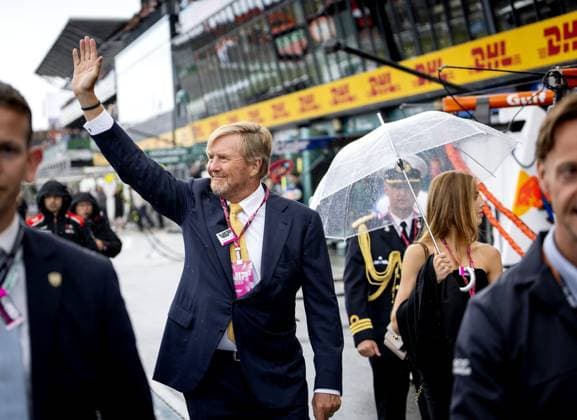 ZANDVOORT - King Willem-Alexander and Princess Alexia during the F1 Dutch Grand Prix at the Zandvoort Circuit. SEM VAN DER WAL ANP xVIxANPxSportx xxANPxIVx 566106511 originalFilename: 566106511.jpg