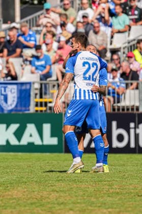 DFB-Pokal: Bahlinger SC vs 1. FC Magdeburg, 22.08.2026 Torjubel zum 0:3 durch Mateusz Å»ukowski (1. FC Magdeburg, 22) DFB-Pokal: Bahlinger SC vs 1. FC Magdeburg, Kaiserstuhlstadion, 22.08.2026 DFB DFL REGULATIONS PROHIBIT ANY USE OF PHOTOGRAPHS AS IMAGE SEQUENCES AND OR QUASI-VIDEO. *** DFB Cup: Bahlinger SC vs. 1. FC Magdeburg, August 22, 2026—Celebration of the 0–3 goal by Mateusz Zukowski, 1. FC Magdeburg, 22 DFB Cup: Bahlinger SC vs. 1. FC Magdeburg, Kaiserstuhlstadion, August 22, 2026 DFB DFL regulations prohibit any use of photographs as image sequences and or quasi-video Copyright: xBEAUTIFULxSPORTS Boscox