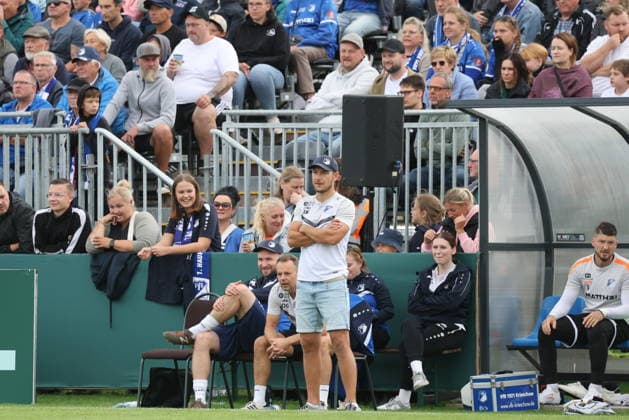 Trainer Robert Koch (Krieschow) Fußball DFB-Pokal 2026 2027 1. Hauptrunde VfB Krieschow 1921 - 1. FSV Mainz 05 *** Coach Robert Koch Krieschow Soccer DFB Cup 2026 2027 1st Round VfB Krieschow 1921 1 FSV Mainz 05