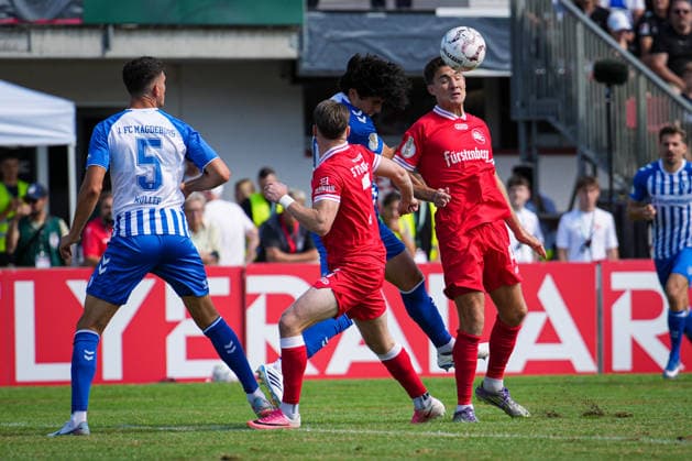 Deutschland, Fußball, DFB-Pokal, Saison 2026 2027, 1. Hauptrunde, Bahlinger SC vs. 1. FC Magdeburg, Kaiserstuhlstadion (Bahlingen am Kaiserstuhl): Rico Wehrle (Bahlinger SC, 14) Bahlingen Kaiserstuhlstadion Baden-Württemberg Deutschland *** Germany, Soccer, DFB Cup, 2026–2027 Season, 1st Round, Bahlinger SC vs. 1. FC Magdeburg, Kaiserstuhlstadion, Bahlingen am Kaiserstuhl, Rico Wehrle (Bahlinger SC), 14 Bahlingen, Kaiserstuhlstadion, Baden-Württemberg, Germany Copyright: xFINLEYxMÖRCHx