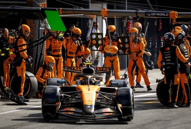 ZANDVOORT - Lando Norris (McLaren) during the F1 Dutch Grand Prix at the Zandvoort Circuit. SEM VAN DER WAL ANP xVIxANPxSportx xxANPxIVx 566107846 originalFilename: 566107846.jpg