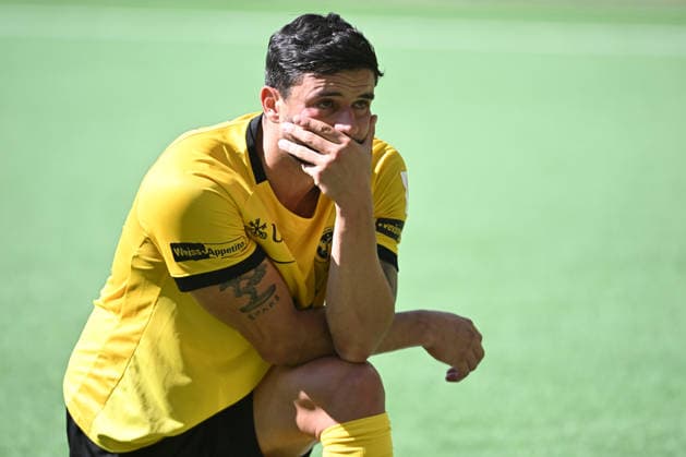 BERN, SWITZERLAND - AUGUST 23: Loris Benito of Young Boys after the game during the Swiss Super League match between BSC Young Boys and FC Vaduz at Stadion Wankdorf on August 23, 2026 in Bern, Switzerland. Bern Stadion Wankdorf Bern Switzerland *** BERN, SWITZERLAND, AUGUST 23 Loris Benito of Young Boys after the game during the Swiss Super League match between BSC Young Boys and FC Vaduz at Wankdorf Stadium on August 23, 2026, in Bern, Switzerland Bern Wankdorf Stadium Bern Switzerland Copyright: xJustPictures.ch ManuelxWinterbergerx jp-en-EuSpIm-MWI_2495