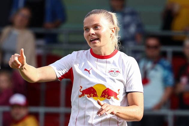 Deutschland: Fußball Google Pixel Frauen-Bundesliga 2026 - 2027, 1. Spieltag - RB Leipzig gegen Bayer 04 Leverkusen, Trainingszentrum von RB Leipzig (Leipzig): Anna Maria Therese Simonsson (RB Leipzig Frauen, 27) Freisteller *** Germany Soccer Google Pixel Women s Bundesliga 2026 2027, Matchday 1: RB Leipzig vs. Bayer 04 Leverkusen, RB Leipzig Training Center, Leipzig, Anna Maria Therese Simonsson, RB Leipzig Women, 27 cutouts Copyright: xLucasxWalterx