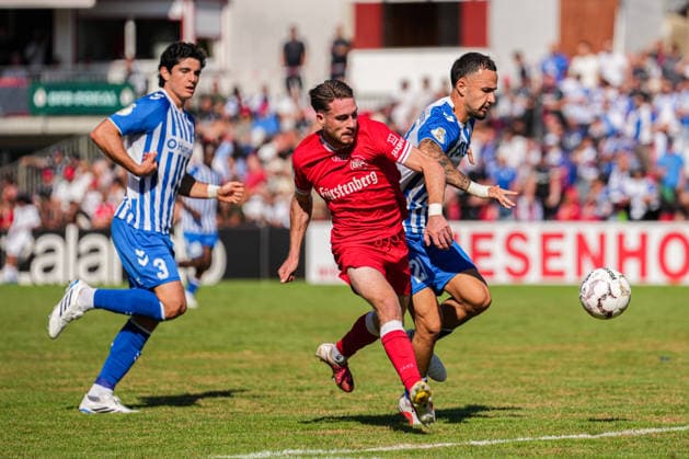 DFB-Pokal: Bahlinger SC vs 1. FC Magdeburg, 22.08.2026 Zweikampf zwischen Marin Å tefotiÄ‡ (Bahlinger SC, 7) und Falko Michel (1. FC Magdeburg, 21) DFB-Pokal: Bahlinger SC vs 1. FC Magdeburg, Kaiserstuhlstadion, 22.08.2026 DFB DFL REGULATIONS PROHIBIT ANY USE OF PHOTOGRAPHS AS IMAGE SEQUENCES AND OR QUASI-VIDEO. *** DFB Cup: Bahlinger SC vs. 1 FC Magdeburg, August 22, 2026; Tackle between Marin Å tefotic Bahlinger SC, 7, and Falko Michel, 1 FC Magdeburg, 21 DFB Cup: Bahlinger SC vs. 1 FC Magdeburg, Kaiserstuhlstadion, August 22, 2026 DFB and DFL regulations prohibit any use of photographs as image sequences and or quasi-video Copyright: xBEAUTIFULxSPORTS Boscox