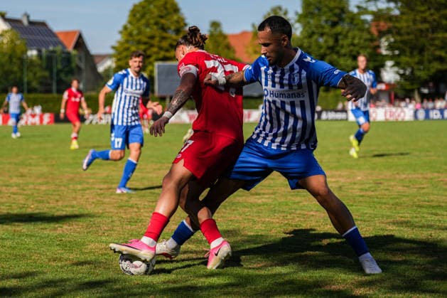 DFB-Pokal: Bahlinger SC vs 1. FC Magdeburg, 22.08.2026 Zweikampf zwischen Hasan PepiÄ‡ (Bahlinger SC, 27) und Falko Michel (1. FC Magdeburg, 21) DFB-Pokal: Bahlinger SC vs 1. FC Magdeburg, Kaiserstuhlstadion, 22.08.2026 DFB DFL REGULATIONS PROHIBIT ANY USE OF PHOTOGRAPHS AS IMAGE SEQUENCES AND OR QUASI-VIDEO. *** DFB Cup: Bahlinger SC vs. 1 FC Magdeburg, August 22, 2026; Tackle between Hasan Pepic Bahlinger SC, 27, and Falko Michel, 1 FC Magdeburg, 21 DFB Cup: Bahlinger SC vs. 1 FC Magdeburg, Kaiserstuhlstadion, August 22, 2026. DFB and DFL regulations prohibit any use of photographs as image sequences and or quasi-video. Copyright: xBEAUTIFULxSPORTS Boscox