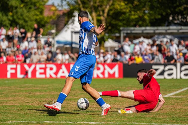 DFB-Pokal: Bahlinger SC vs 1. FC Magdeburg, 22.08.2026 Zweikampf zwischen Marin Å tefotiÄ‡ (Bahlinger SC, 7) und Falko Michel (1. FC Magdeburg, 21) DFB-Pokal: Bahlinger SC vs 1. FC Magdeburg, Kaiserstuhlstadion, 22.08.2026 DFB DFL REGULATIONS PROHIBIT ANY USE OF PHOTOGRAPHS AS IMAGE SEQUENCES AND OR QUASI-VIDEO. *** DFB Cup: Bahlinger SC vs. 1 FC Magdeburg, August 22, 2026; Tackle between Marin Å tefotic Bahlinger SC, 7, and Falko Michel, 1 FC Magdeburg, 21 DFB Cup: Bahlinger SC vs. 1 FC Magdeburg, Kaiserstuhlstadion, August 22, 2026 DFB and DFL regulations prohibit any use of photographs as image sequences and or quasi-video Copyright: xBEAUTIFULxSPORTS Boscox
