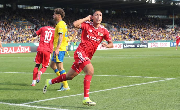 Andrej Ilic jubelt nach Tor zum 2:3 Freude Emotion Jubel Fußball Fussball DFB Pokal 1. Runde Saison 2026 2027 23.08.2026 Eintracht Braunschweig BTSV vs. 1.FC Union Berlin FCU DFL regulations prohibit any use of photographs as image sequences and or quasi-video *** Andrej Ilic celebrates after scoring the 2-3 goal: Joy, Emotion, Celebration, Sports, Soccer, DFB Cup, 1st Round, 2026-2027 Season, August 23, 2026, Eintracht Braunschweig (BTSV) vs. 1. FC Union Berlin (FCU). DFL regulations prohibit any use of photographs as image sequences and or quasi-video